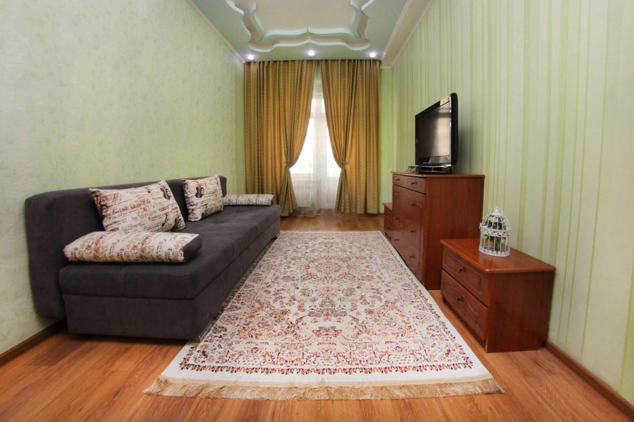 Razmestim В Жк Дуэт Almaty Exterior foto