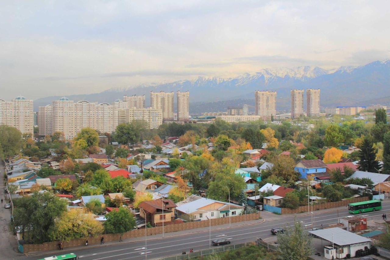 Razmestim В Жк Дуэт Almaty Exterior foto