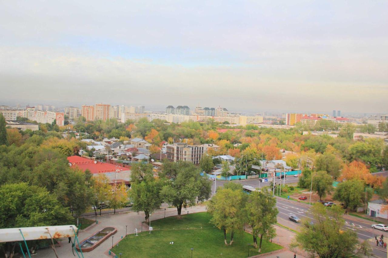 Razmestim В Жк Дуэт Almaty Exterior foto