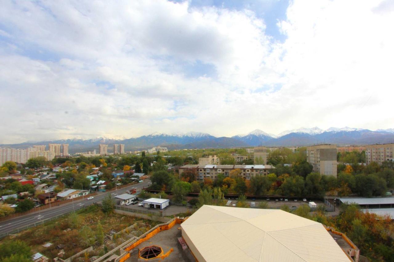 Razmestim В Жк Дуэт Almaty Exterior foto